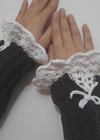 Dantel Detaylı Beyaz Örgü Goth Eldiven - Görsel 9