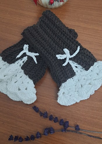 Dantel Detaylı Beyaz Örgü Goth Eldiven - Görsel 5