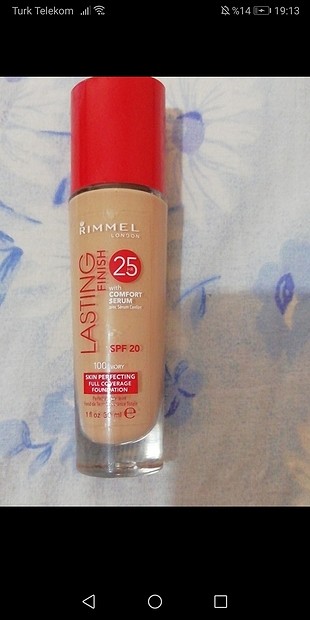 rimmel london Lasting finish 25 hour spf 20 içeren fondöten ivor