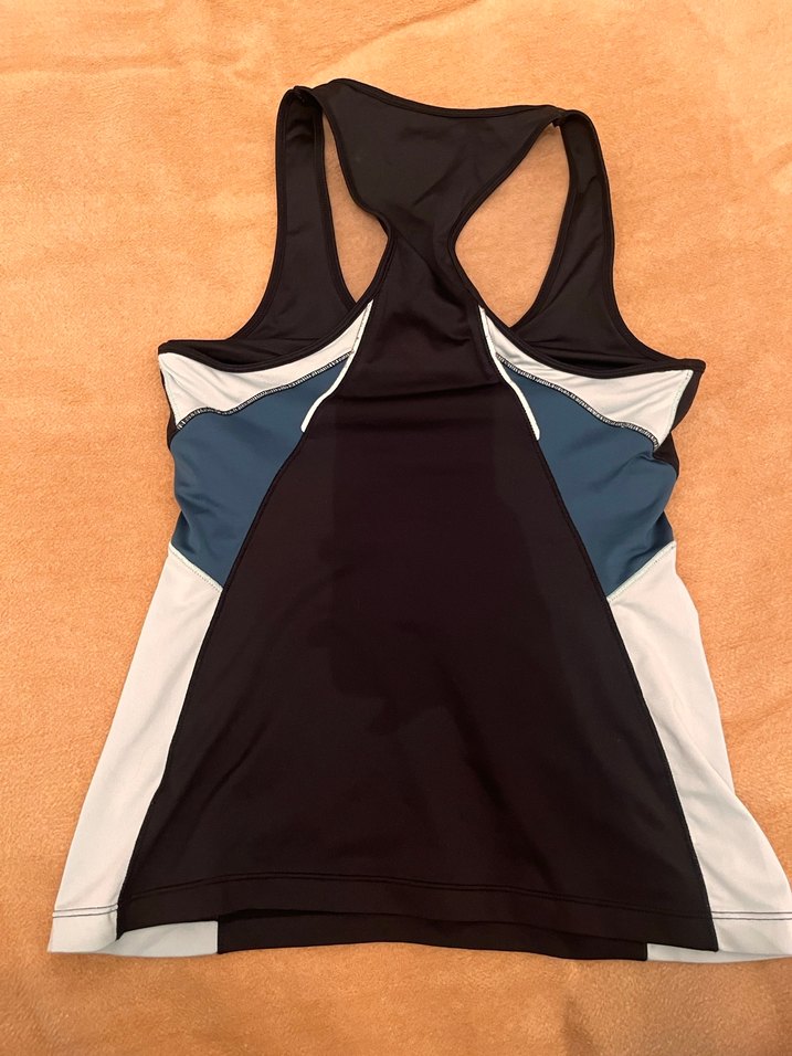 Siyah Spor Kadın Atlet - Görsel 2