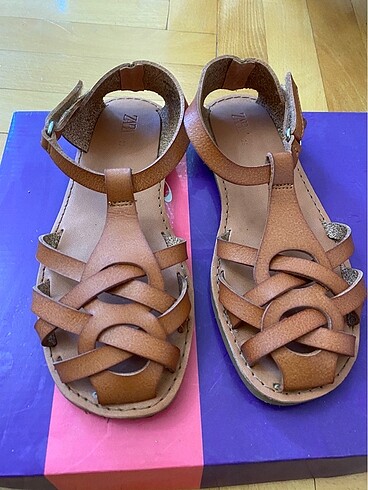Zara Kız çocuk sandalet