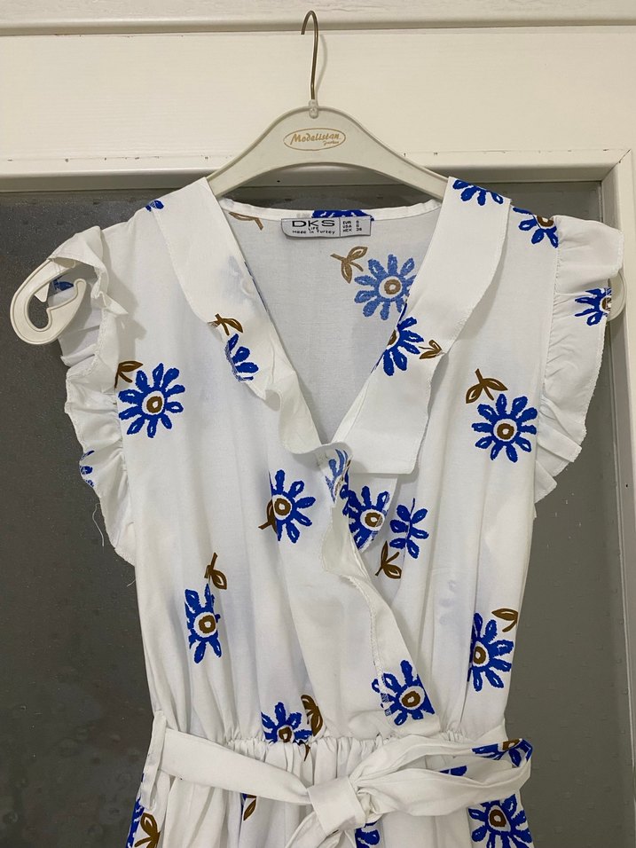 Nakışlı Beyaz Uzun Pamuklu Elbise - Görsel 2