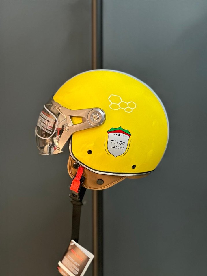 Parlak Kırmızı Retro Motosiklet Kaskı - Görsel 5