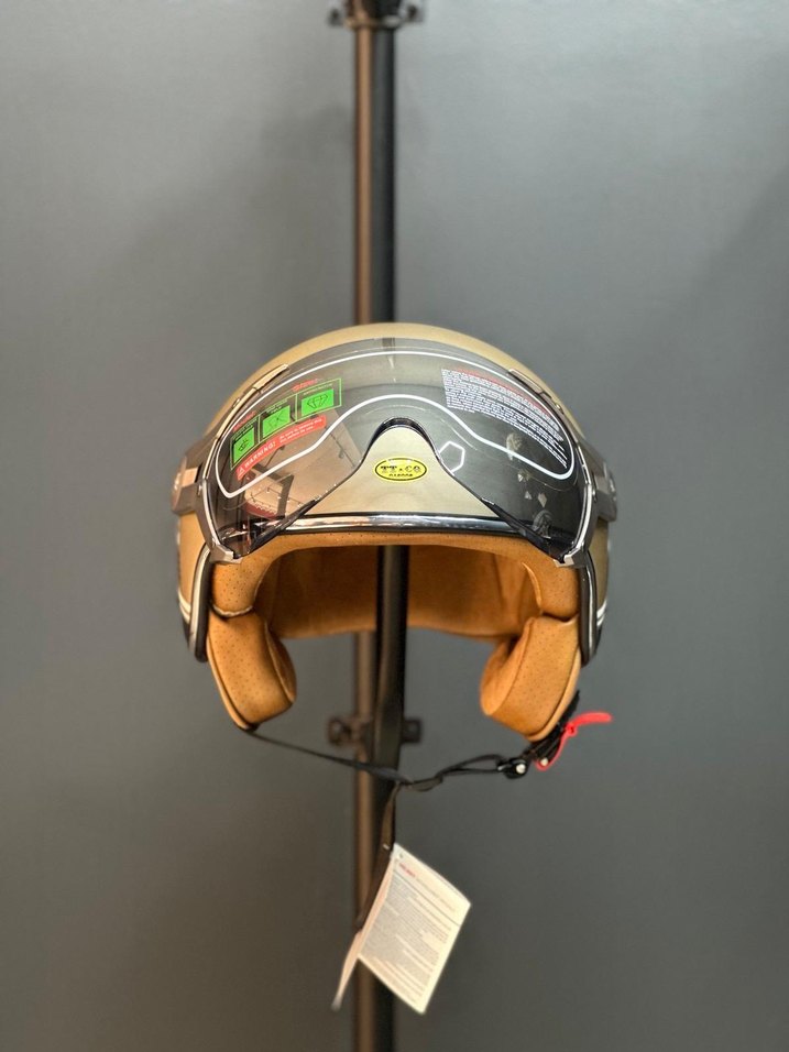 Parlak Kırmızı Retro Motosiklet Kaskı - Görsel 3