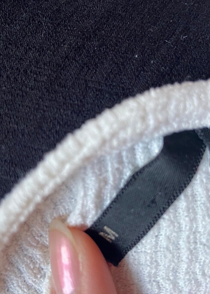 Beyaz Kısa Kollu Bluz - Görsel 3