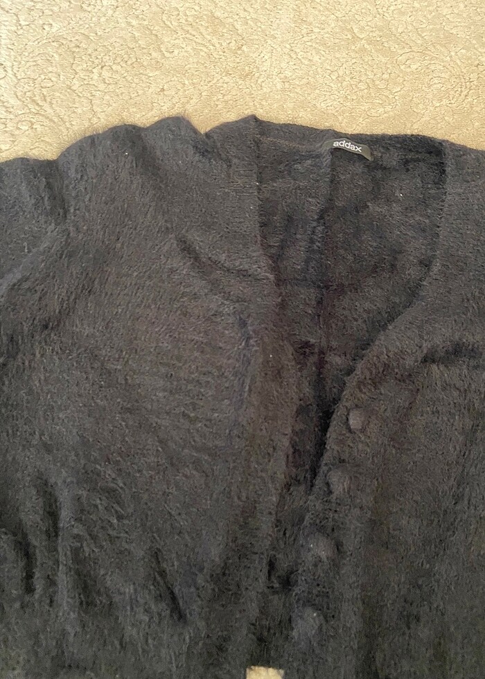 Siyah dar kesim hırka - Görsel 2