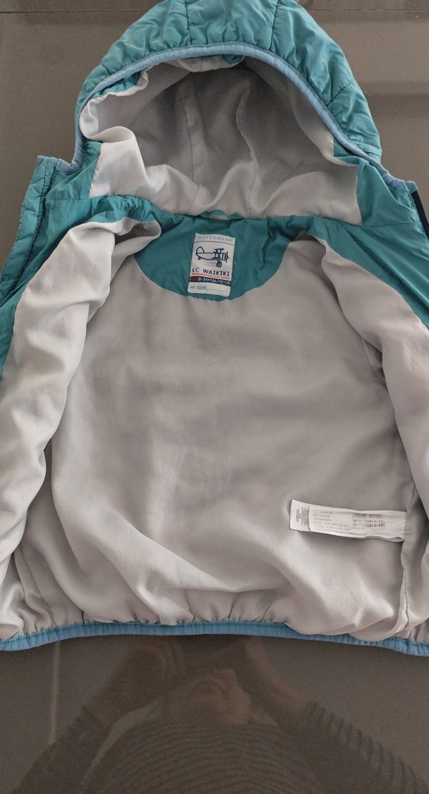 LCW Marka Erkek Çocuk Kapüşonlu Elyaf Dolgulu Mevsimlik Mont - Görsel 3