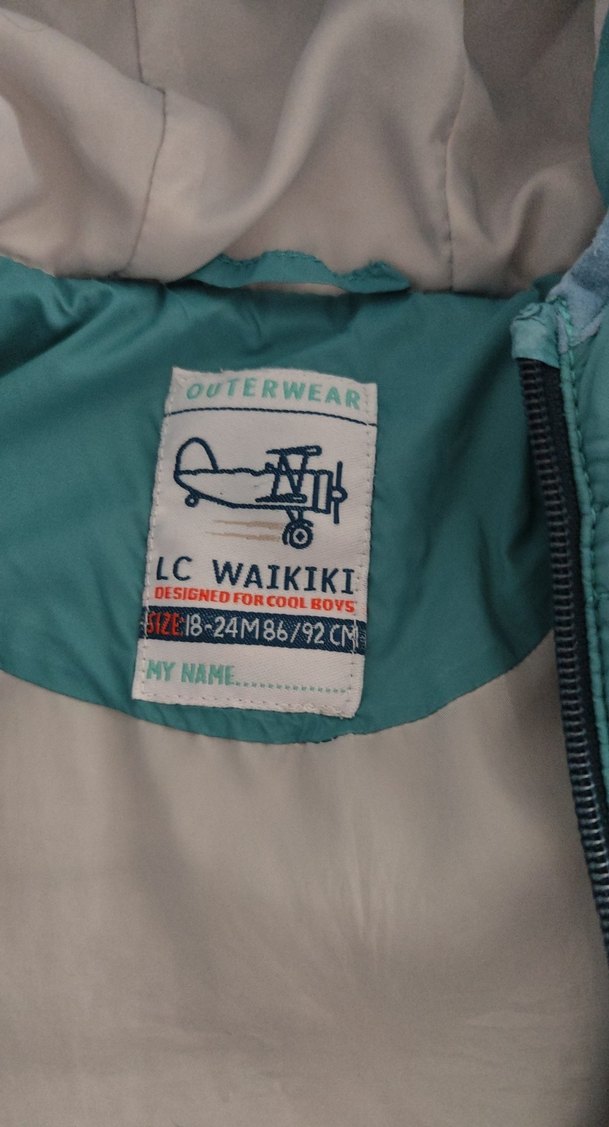 LCW Marka Erkek Çocuk Kapüşonlu Elyaf Dolgulu Mevsimlik Mont - Görsel 2