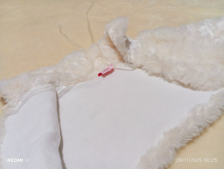 Kız Çocuk Beyaz Kürk Detaylı Bolero - Görsel 3