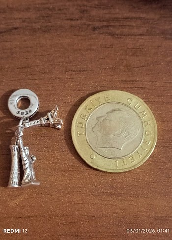 Paris Temalı Kadın Charm - Görsel 3