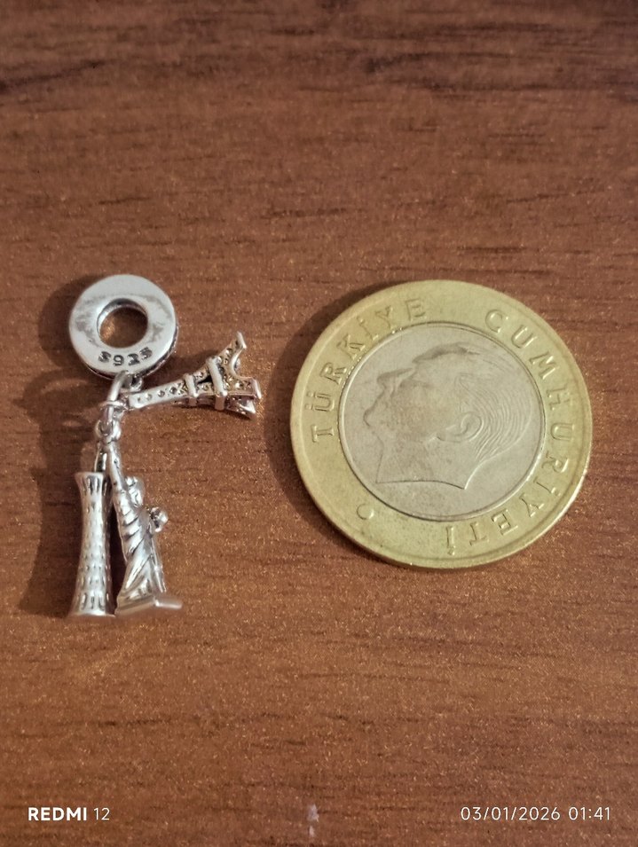 Paris Temalı Kadın Charm - Görsel 4