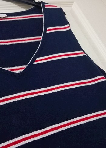 Çizgili V Yaka Kolsuz Triko Elbise - Görsel 2