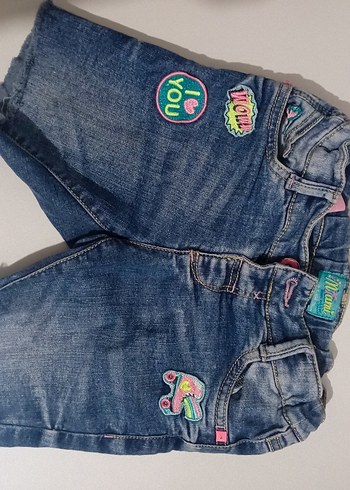 Renkli Nakışlı Düğmeli Kız Denim Şort - Görsel 2