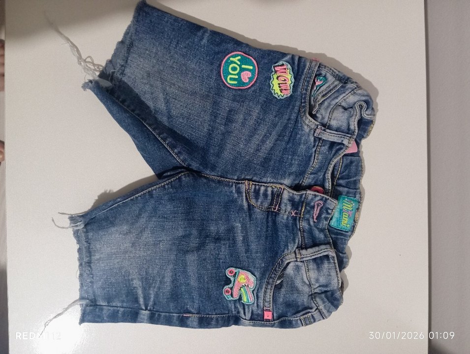 Renkli Nakışlı Düğmeli Kız Denim Şort - Görsel 2