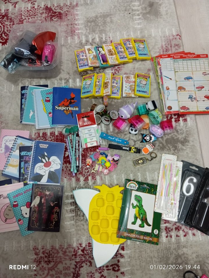 Renkli Okul Aktivite Malzemeleri Seti - Görsel 2