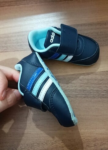 Adidas İlk adım ayakkabısı