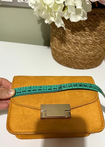 Sarı Süet Zincir Detaylı Kadın Çanta - Görsel 9