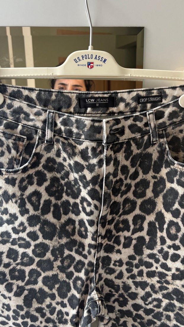 Leopar Desenli Bol Kesim Kemerli Kadın Pantolon - Görsel 2