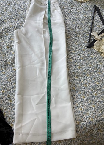 Beyaz Pilili Midi Kumaş Pantolon - Görsel 3