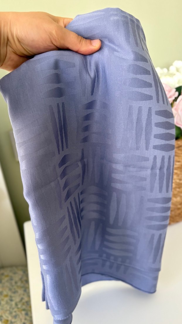 Gri Drapeli Kadın Şal - Görsel 5