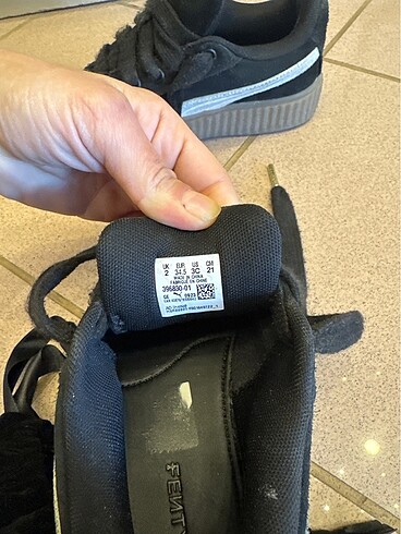 35 Beden Adidas Fenty