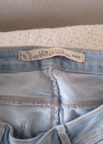 28 Beden mavi Renk Düğmeli Rahat Kesim Midi Kot Pantolon