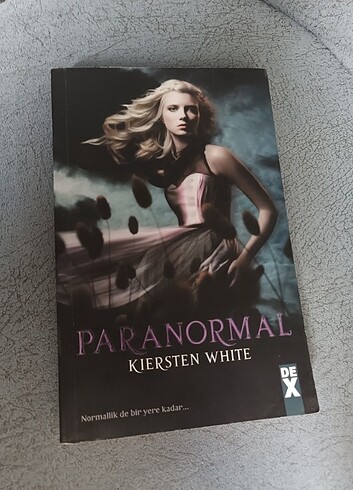 Paranormal - Kiersten White 