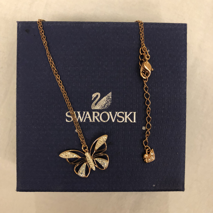 universal Beden Swarovski kelebek kolye