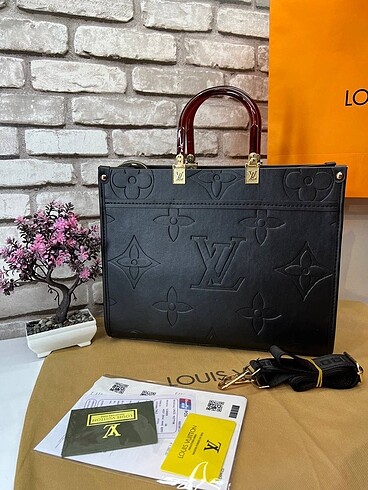  Beden çeşitli Renk Louis vuitton