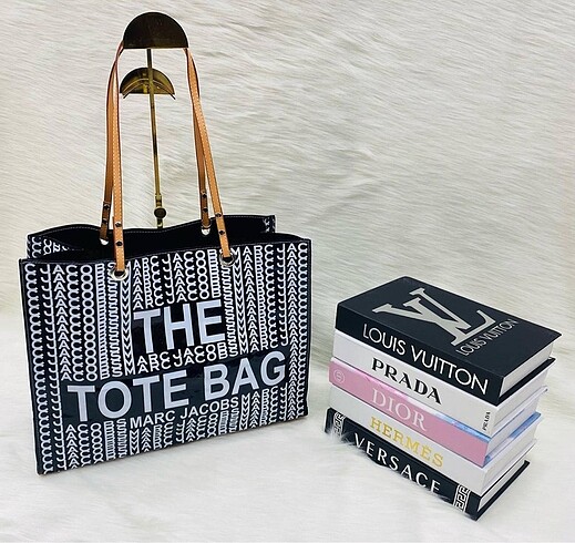 The tote bag