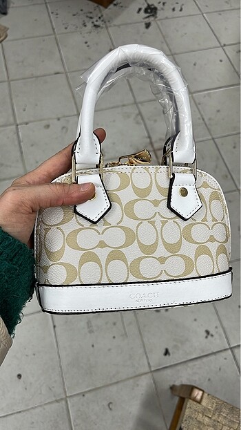 Louis Vuitton Mini el çantası
