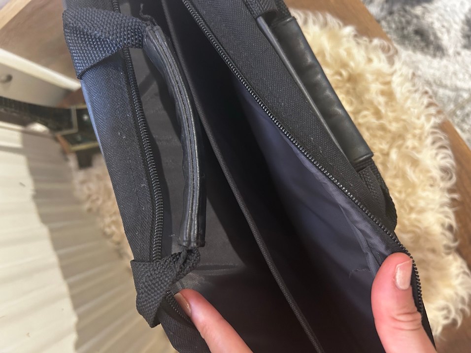 Siyah Laptop Çantası, Fermuarlı, Ofis - Görsel 2