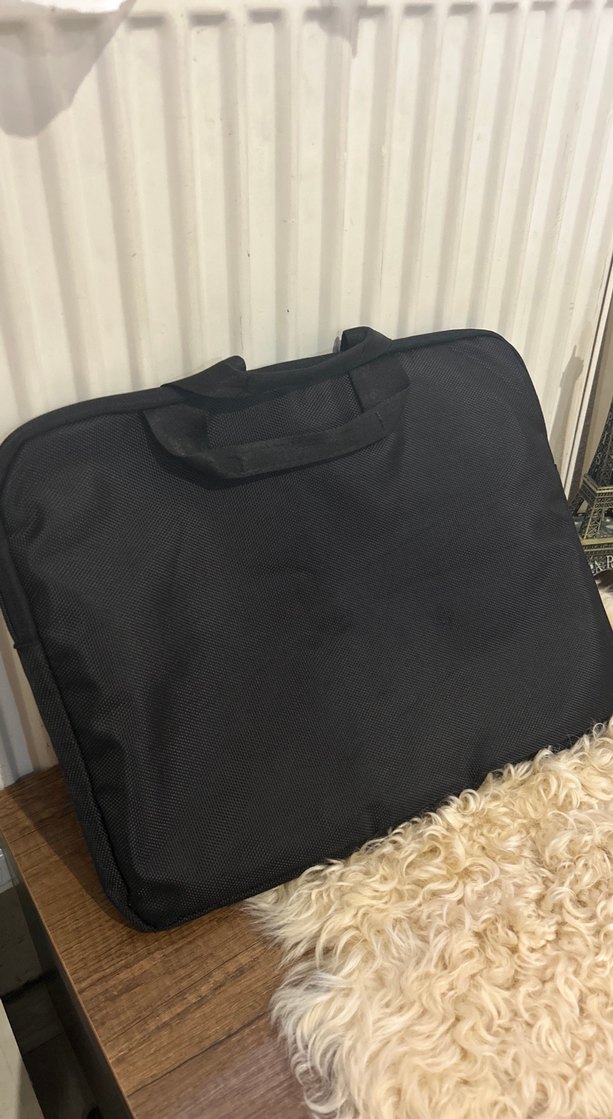 Siyah GRUNDIG  Laptop Çantası - Görsel 2