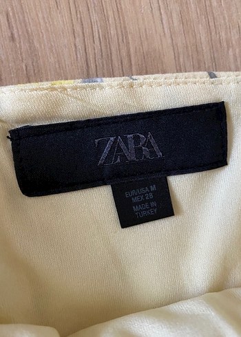 Sarı Çiçekli Askılı Mini Elbise - Görsel 2