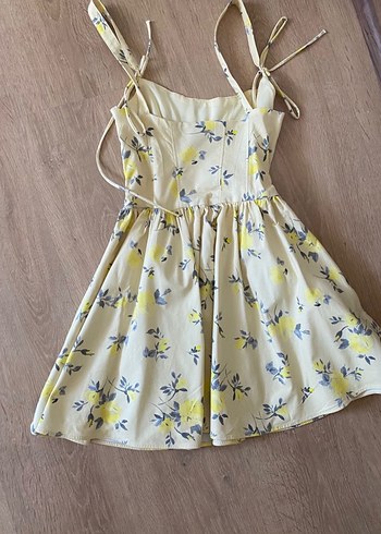 Sarı Çiçekli Askılı Mini Elbise - Görsel 3