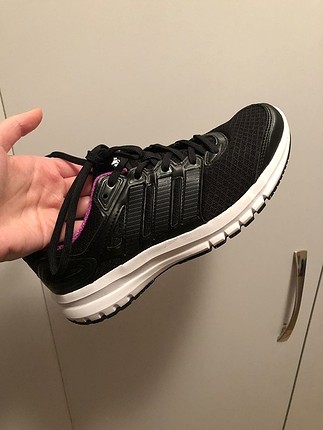 Orijinal Adidas