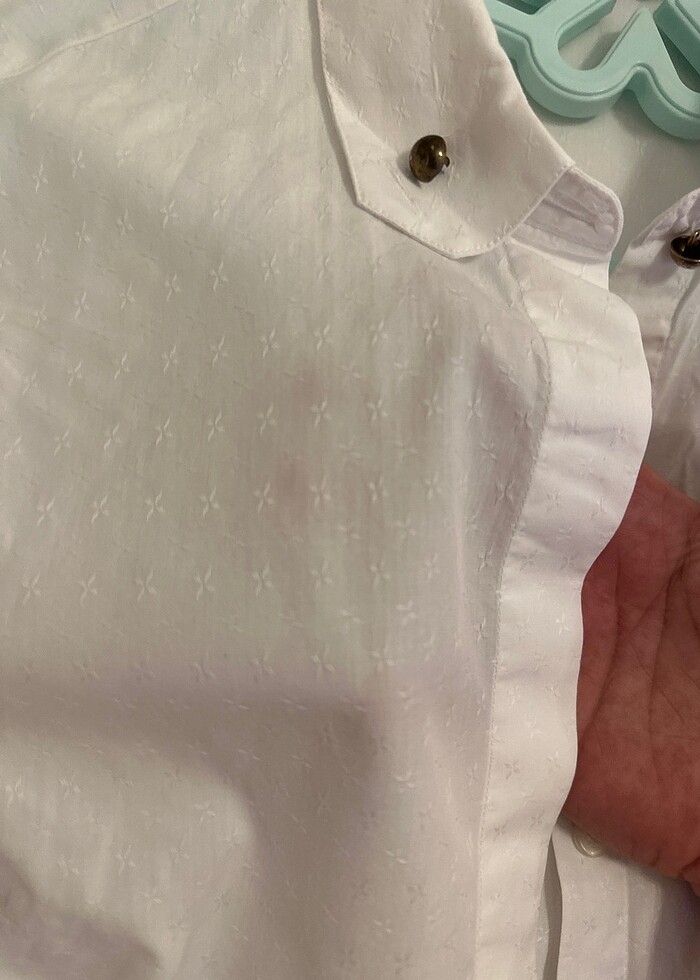 Beyaz gömlek - Görsel 2