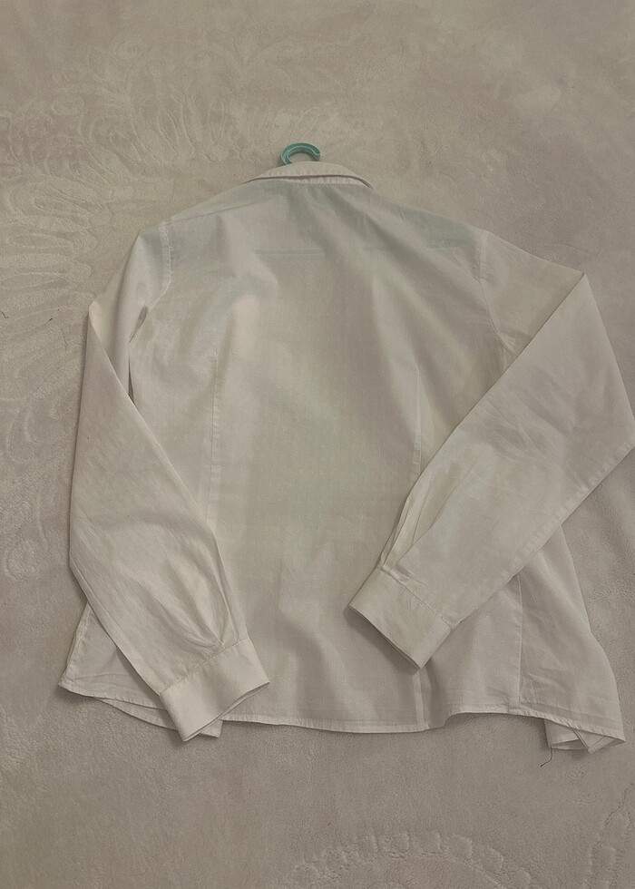 Beyaz gömlek - Görsel 3