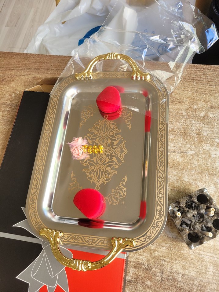 Altın Renkli Desenli Yüzüklüklü Söz Tepsisi - Görsel 2