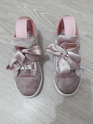 pembe ayakkabı