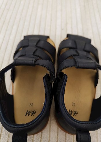 22 Beden H&M Erkek Çocuk Koyu lacivert sandalet