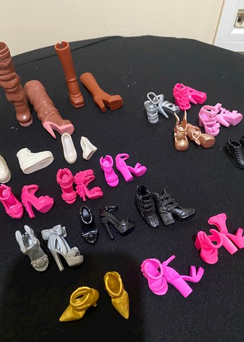 Beden Barbie bebek ayakkabı