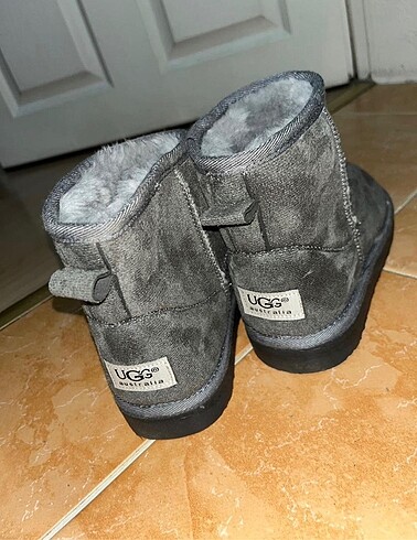 Ugg bot