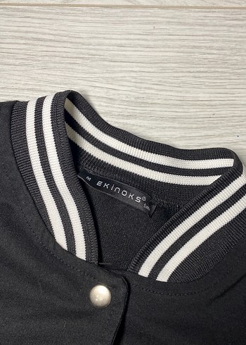 kadın Siyah Beyaz Düğmeli Streetwear Ceket - Görsel 4