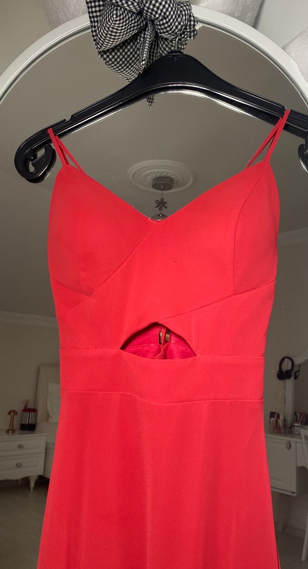 Nar çiçeği Parlak Uzun V Yaka Abiye Elbise - Görsel 3