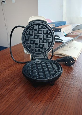 Beyaz Mini Waffle Makinesi Kiwi - Görsel 3