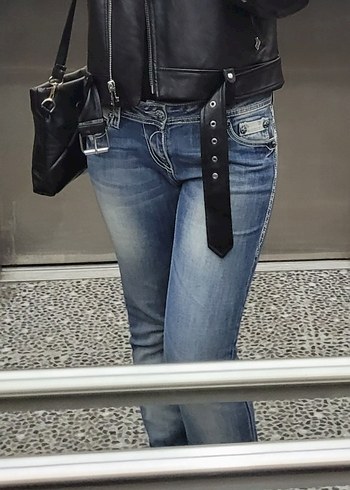True Religion Rock Revival Jean