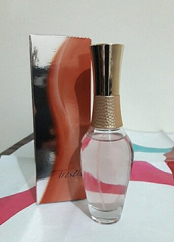 Avon TRESELLE 