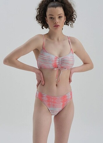 Dagi bikini