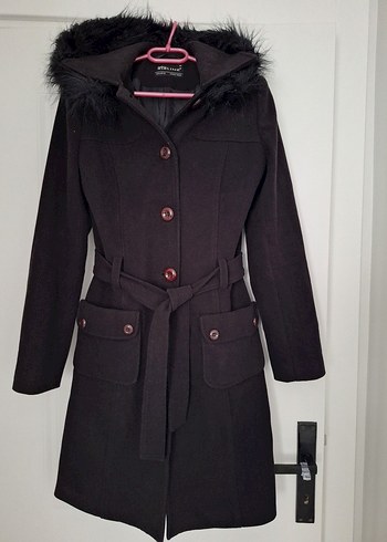 Kürklü Kapüşonlu Siyah Kaban - Görsel 5